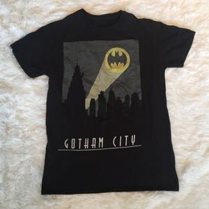 Batman GOTHAM CITY Black Short Sleeve Shirt NWOT